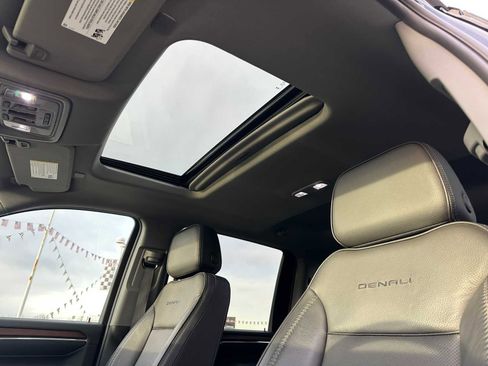 Used 2024 GMC Sierra 2500 Denali w/ Denali Reserve Package image 22