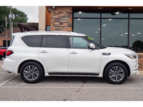 Used 2024 INFINITI QX80 Luxe w/ Cargo Package AWD/4WD image 2