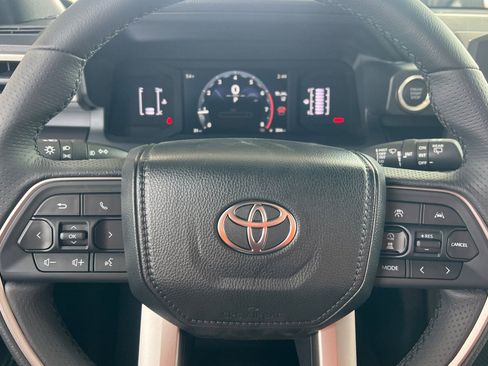 New 2026 Toyota 4Runner SR5 AWD/4WD image 20