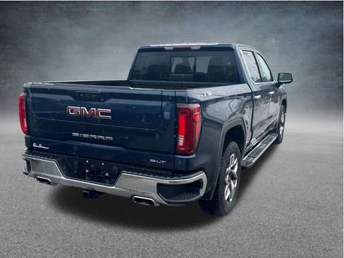 Used 2023 GMC Sierra 1500 SLT AWD/4WD image 10