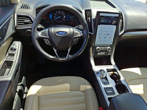 Certified 2023 Ford Edge SEL w/ Convenience Package AWD/4WD image 11