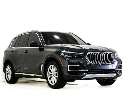 Used 2022 BMW X5 xDrive40i w/ Premium Package AWD/4WD image 1
