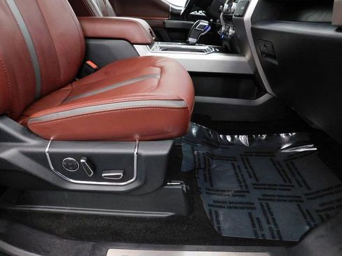 Used 2018 Ford F150 Platinum w/ Equipment Group 701A Luxury image 34