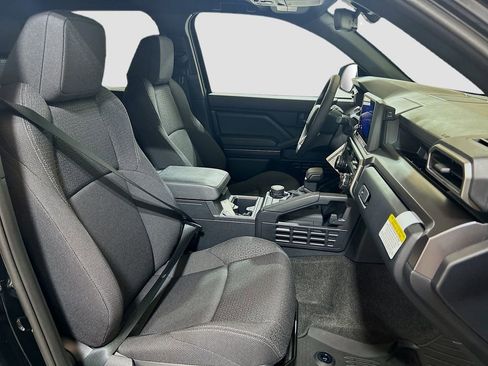 New 2026 Toyota 4Runner SR5 AWD/4WD image 25