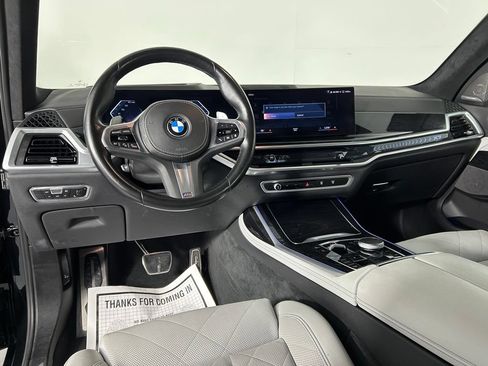 Used 2023 BMW X7 xDrive40i w/ M Sport Package AWD/4WD image 20