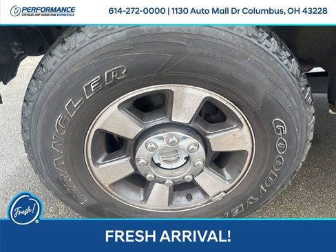 Used 2014 Ford F250 Lariat image 10