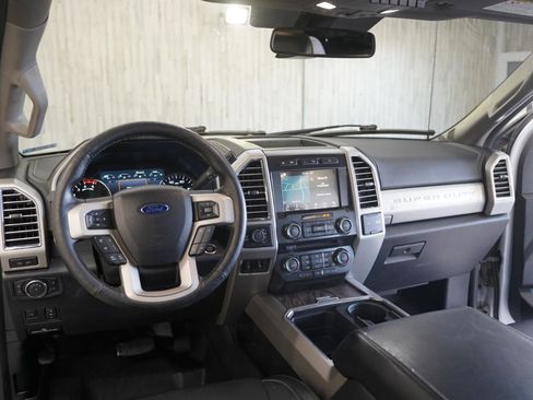 Used 2017 Ford F250 Lariat w/ Lariat Ultimate Package image 11