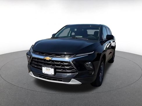 Used 2025 Chevrolet Blazer LT FWD image 7