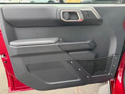 New 2025 Ford Bronco Badlands image 14