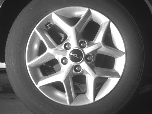 Used 2025 Kia Soul LX w/ LX Technology Package FWD image 15