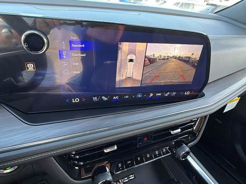 New 2026 Chevrolet Suburban Premier w/ Sun And Tow Package AWD/4WD image 28