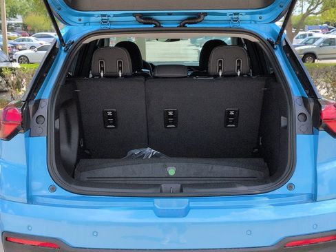 New 2027 Chevrolet Bolt LT w/ Comfort Package FWD image 23