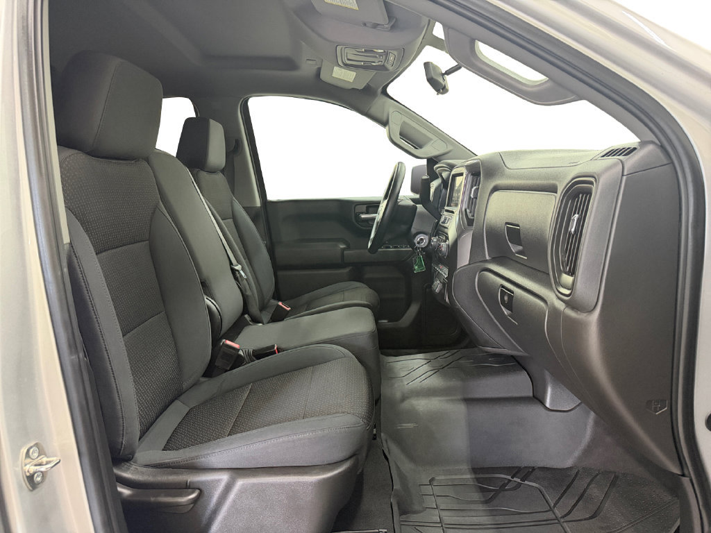 Used 2019 Chevrolet Silverado 1500 Custom w/ Custom Convenience Package RWD image 17