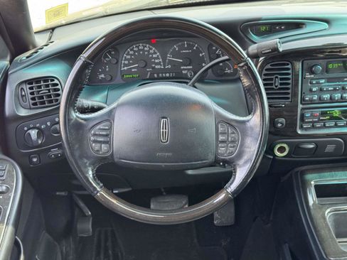 Used 2002 Lincoln Blackwood image 12
