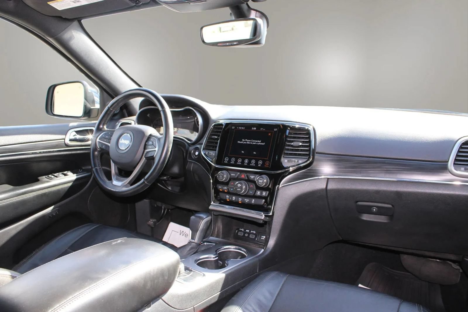 Used 2019 Jeep Grand Cherokee Limited AWD/4WD image 23