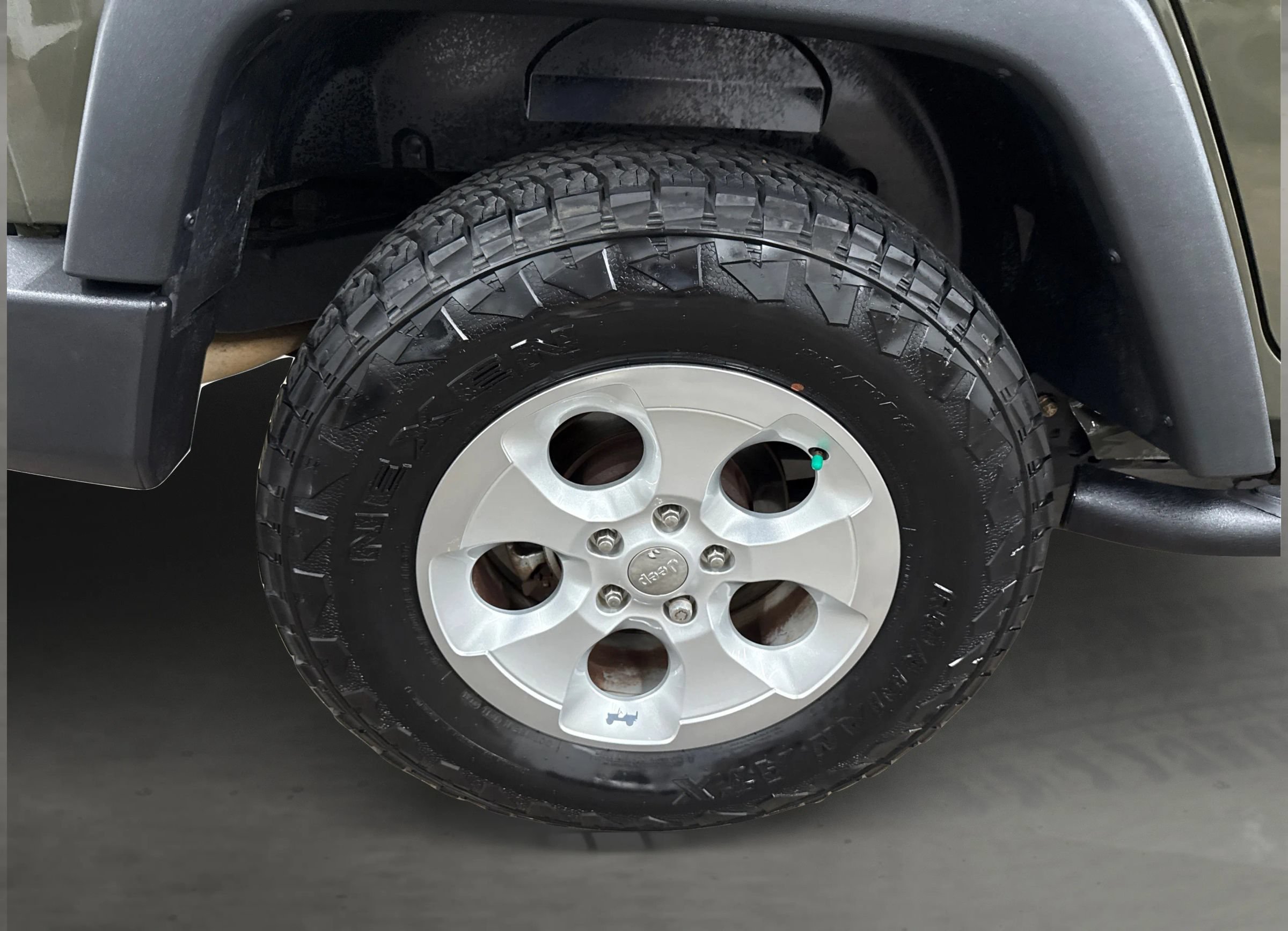 Used 2015 Jeep Wrangler Unlimited Sport w/ Quick Order Package 24S AWD/4WD image 43