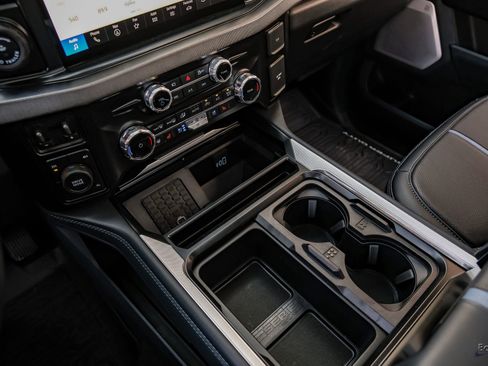 Used 2026 Ford F450 Platinum w/ FX4 Off-Road Package image 64