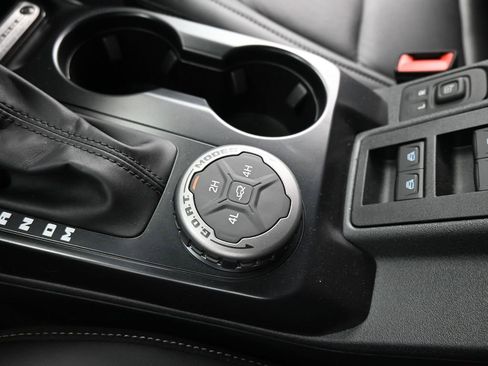 New 2025 Ford Bronco Outer Banks image 17