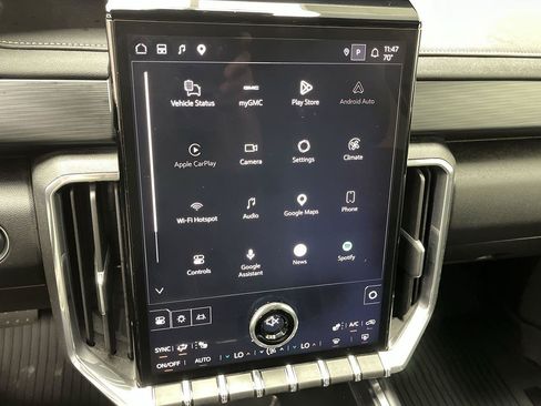 Certified 2024 GMC Acadia Elevation w/ Luxury Package AWD/4WD image 20