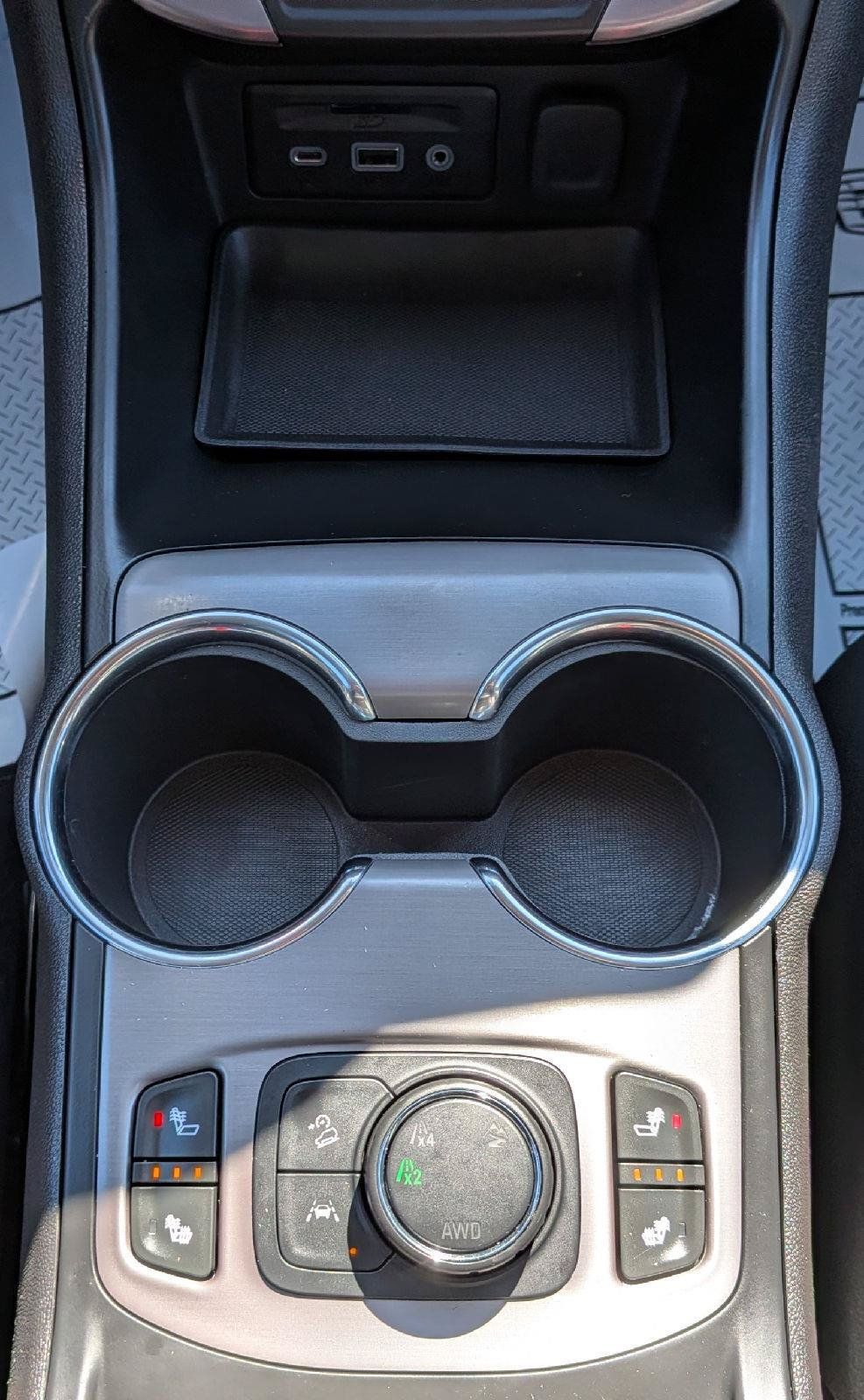 Used 2024 GMC Terrain AT4 w/ LPO, Floor Liner Package AWD/4WD image 18