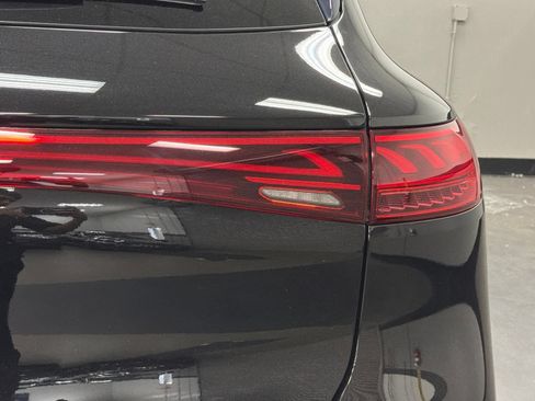 Used 2024 Mercedes-Benz EQS 450+ SUV image 15