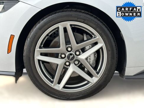 Used 2025 Ford Mustang GT Premium RWD image 13