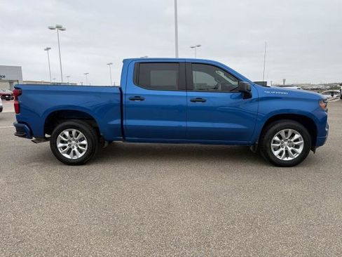 Used 2024 Chevrolet Silverado 1500 Custom image 11