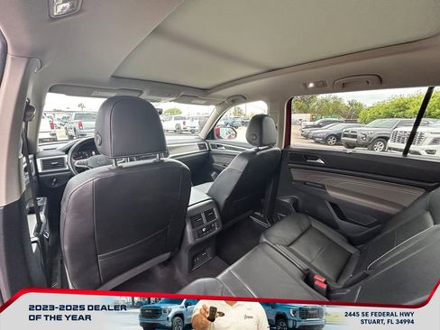 Used 2021 Volkswagen Atlas SE w/ Panoramic Sunroof Package image 12
