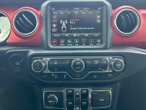 Certified 2020 Jeep Wrangler Unlimited Rubicon AWD/4WD image 16
