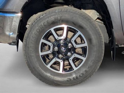 Used 2017 Toyota Tundra SR5 image 21
