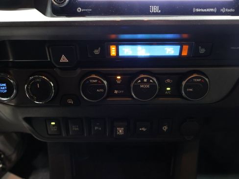 Used 2023 Toyota Tacoma TRD Sport image 31