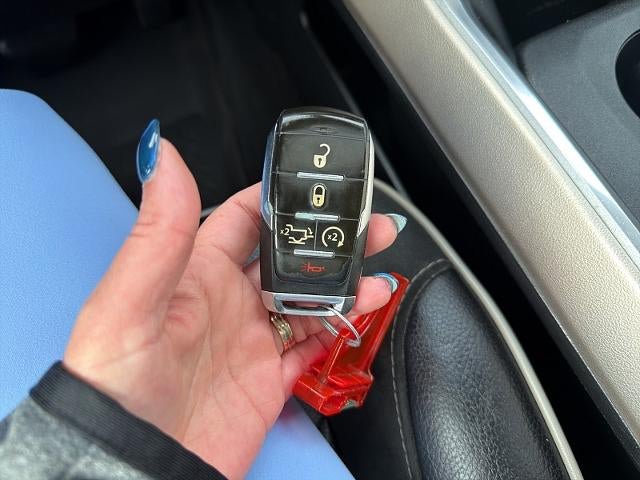 Used 2019 RAM 1500 Laramie AWD/4WD image 30