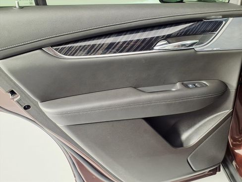 Certified 2023 Cadillac XT6 Premium Luxury w/ Technology Package image 18