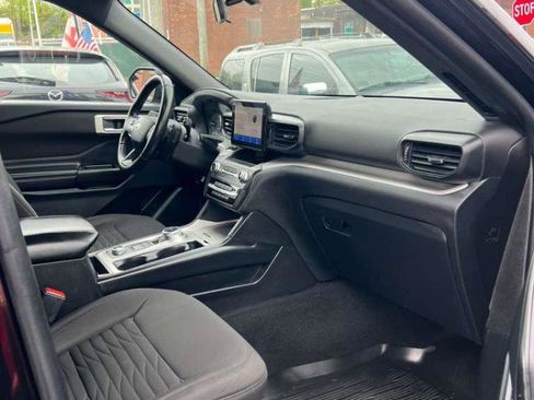 Used 2020 Ford Explorer XLT AWD/4WD image 23
