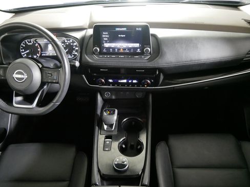 Used 2023 Nissan Rogue SL AWD/4WD image 10