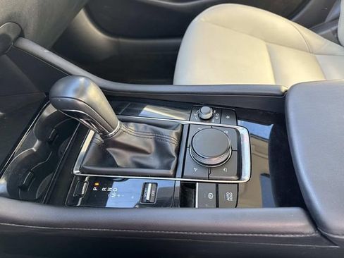 Used 2025 MAZDA MAZDA3 s image 19