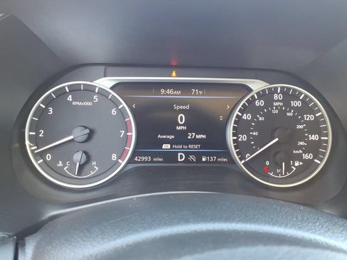 Used 2024 Nissan Sentra SV FWD image 33