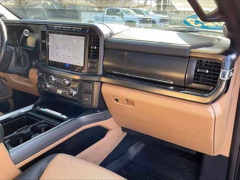 Used 2023 Ford F250 Lariat w/ Lariat Ultimate Package image 17