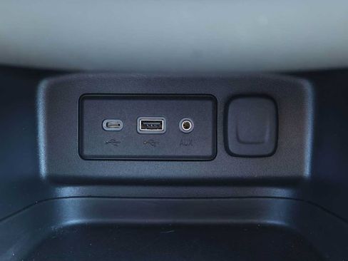 Used 2021 Chevrolet Equinox LT AWD/4WD image 26