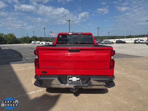 Used 2023 Chevrolet Silverado 1500 LT w/ Protection Package image 4