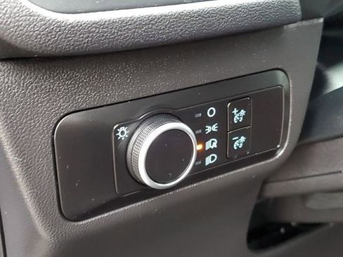 Used 2025 Ford Escape ST-Line image 9