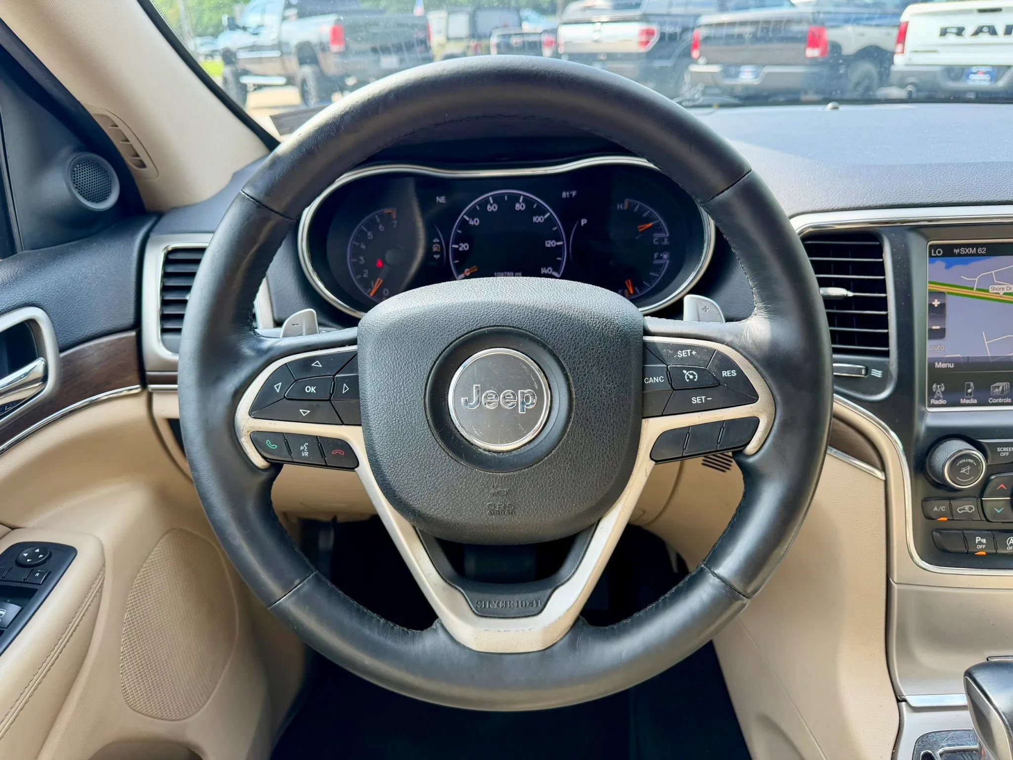 Used 2017 Jeep Grand Cherokee Limited AWD/4WD image 16