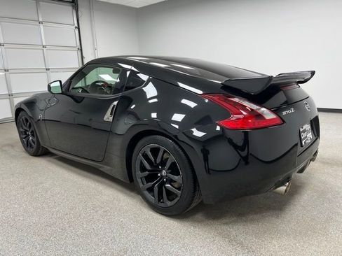 Used 2019 Nissan 370Z Coupe image 7