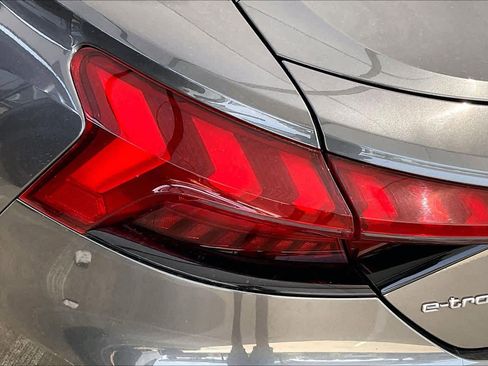 Used 2023 Audi e-tron GT Prestige w/ Prestige Package AWD/4WD image 27