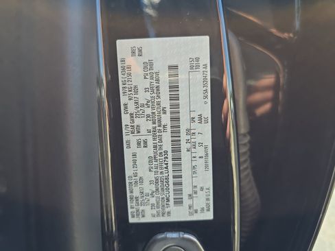 Used 2020 Ford Escape SE FWD image 30