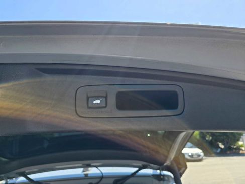 Used 2025 Honda CR-V Sport Touring image 18