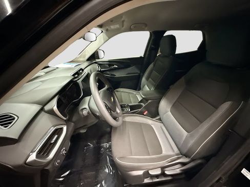Used 2023 Chevrolet TrailBlazer LS FWD image 22