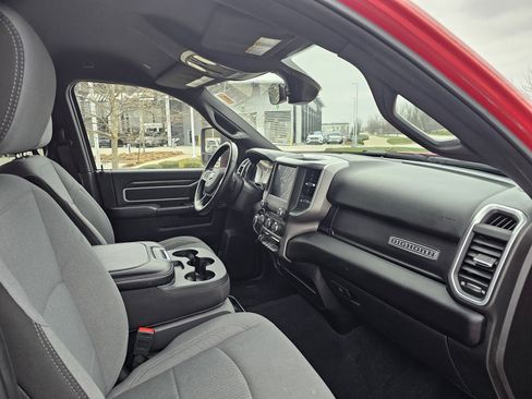 Used 2024 RAM 2500 Big Horn w/ Bed Utility Group image 13