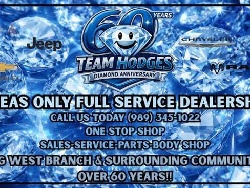 Used 2023 Jeep Grand Cherokee Laredo w/ Luxury Tech Group I AWD/4WD image 5