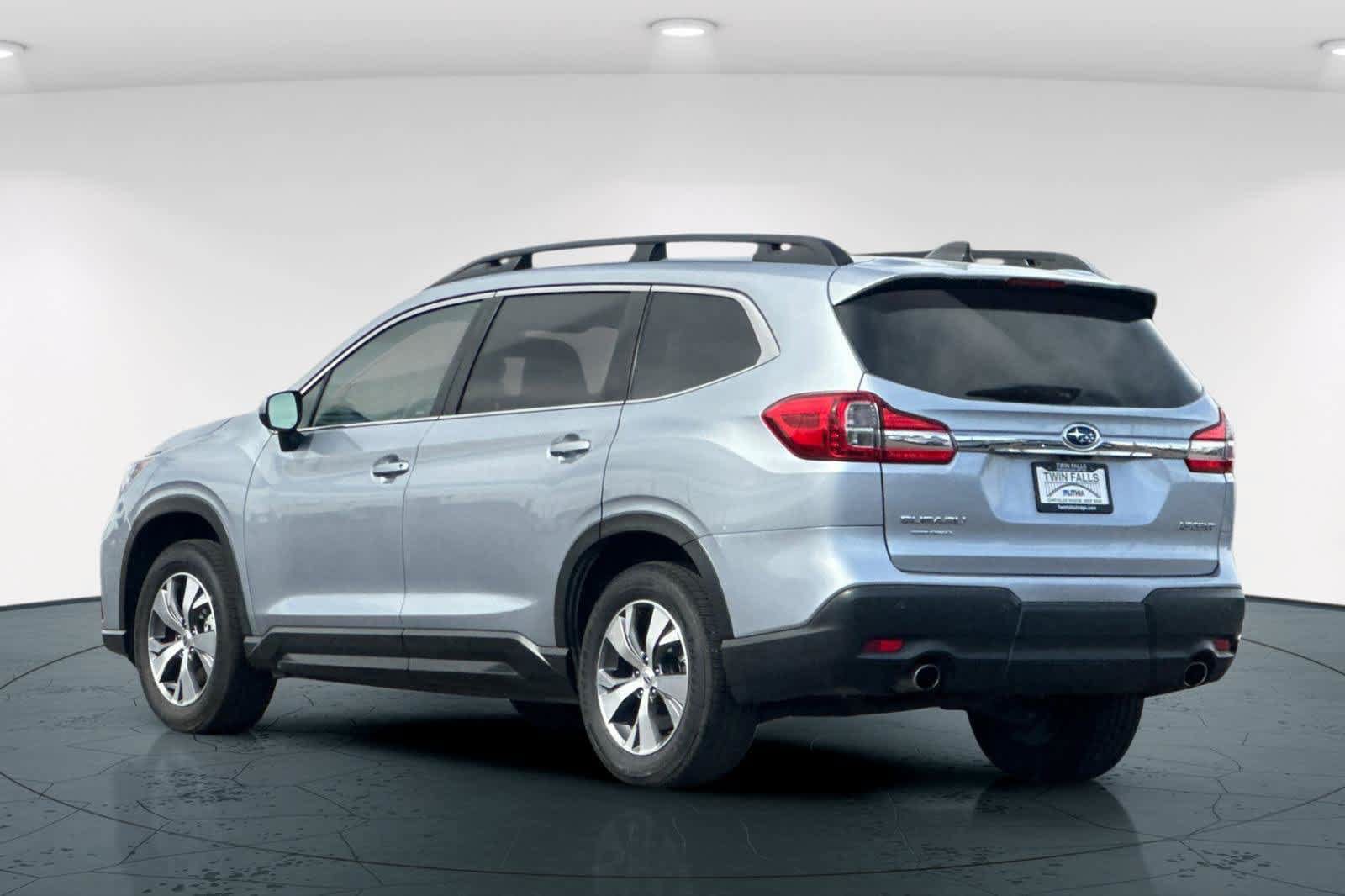 Used 2022 Subaru Ascent Premium w/ Convenience Package AWD/4WD image 8